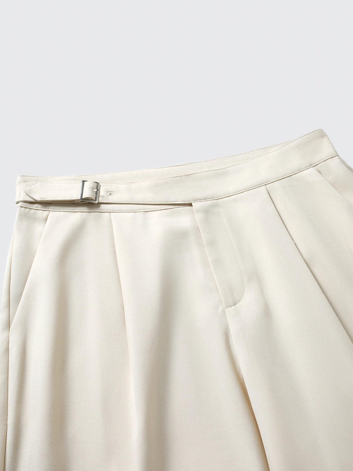 Men's high-waisted cropped chinos, slim-fit beige casual trousers for business and commuting, tapered dress pants